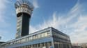 La tour de contrôle de l'aéroport d'Orly