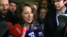 Les premières heures d'Agnès Buzyn en campagne pour la mairie de Paris ce dimanche soir