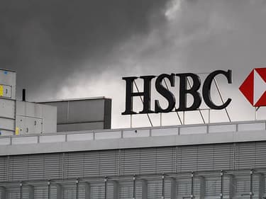 Dans la tourmente, HSBC chute à un plancher depuis 1995