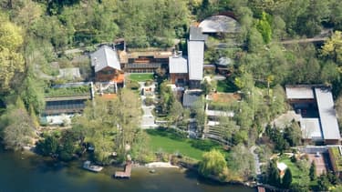 Bill Gates est propriétaire d'une immense maison de plus de 6.000 mètres carrés, qui regorge de technologies.