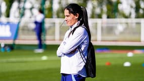 Amel Majri avec les Bleues.