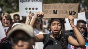 Manifestation demandant que les violences sexistes soient déclarées catastrophe nationale, à Pretoria en Afrique du Sud, le 11 avril 2025