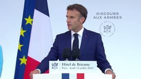 Emmanuel Macron sur la loi de programmation militaire: "Quel pays peut dire avoir fait un tel engagement dans la durée et la constance?"