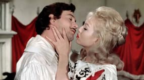 Gérard Barray avec Mylène Demongeot dans "Les Trois mousquetaires"