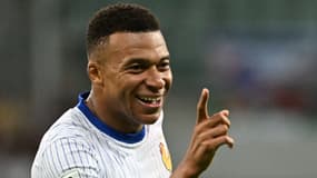 Kylian Mbappé, capitaine de l'équipe de France, buteur pour les Bleus lors des éliminatoires de la Coupe du monde 2026, 5 septembre 2025