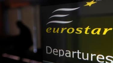 Selon l'agence de presse Belga, les trains de l'Eurostar en direction de Londres ont été suspendus samedi matin en raison d'un incendie dans le tunnel sous la Manche. /Photo d'archives/REUTERS/Suzanne Plunkett
