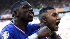 Ousmane Dembélé et Kylian Mbappé avec l'équipe de France, le 25 juin 2024