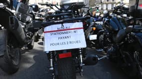 Plusieurs centaines de motocyclistes pétaradants se sont rassemblés samedi 3 septembre au guidon de leurs engins à Paris
