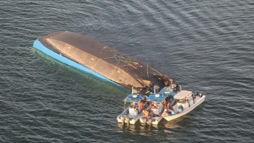 Vue aérienne du ferry MV Nyerere dont le naufrage sur le lac Victoria a fait plus de 100 morts, le 21 septembre 2018 en Tanzanie