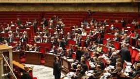 Echaudés par la déroute des élections régionales, de nombreux députés de la majorité ont choisi de déserter l'Assemblée pour leur circonscription, un regain d'absentéisme qui laisse craindre des séances difficiles pour le camp de Nicolas Sarkozy. /Photo d