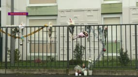 Devant le domicile des victimes et du suspect après le quintuple homicide de Meaux