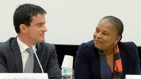 Manuel Valls et Christiane Taubira avient été informés de la mise sur écoute de Nicolas sarkozy, selon le Canard enchaîné.