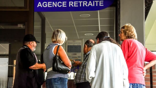 Photo d'illustration devant une agence de retraite.