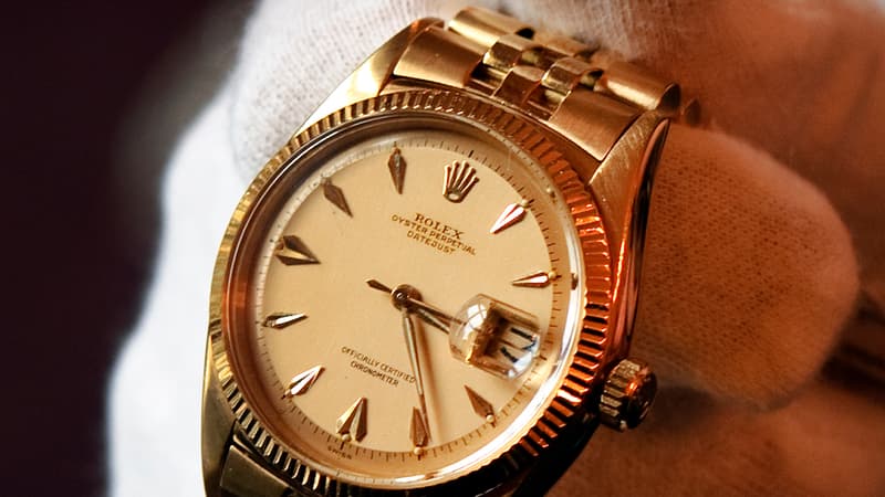 Avec les aides versées à son entreprise, ce new-yorkais de 24 ans s'est notamment payé une montre Rolex en or 18 carats à 40.000 dollars.
