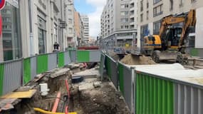 La rue Paul-Verlaine de Villeurbanne en travaux début avril 2023 pour le prolongement du tramway T6.