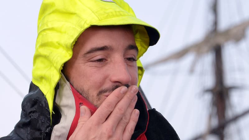 Louis Burton aux Sables-d'Olonne, juste avant le départ de la 7e édition du Vendée Globe.