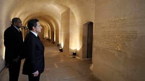 Le poète et homme politique martiniquais Aimé Césaire a reçu mercredi un hommage national au Panthéon en présence de Nicolas Sarkozy, qui a salué "un homme qui compte pour la France, pour son histoire, pour sa culture". Une plaque y a été scellée en l'hon