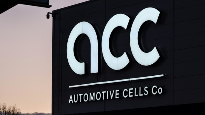 "Les conditions préalables ne sont pas réunies": le fabricant européen de batteries électriques ACC abandonne ses projets de nouvelles usines en Italie et en Allemagne