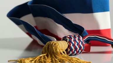 Une écharpe de maire (ILLUSTRATION)