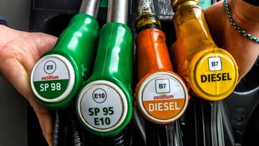 Un blocage des routes contre la hausse des taxes sur les carburants est organisée le 17 novembre prochain. (Photo d'illustration)