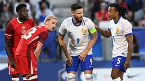 Olivier Giroud et Jules Koundé lors de France-Canada le 9 juin 2024