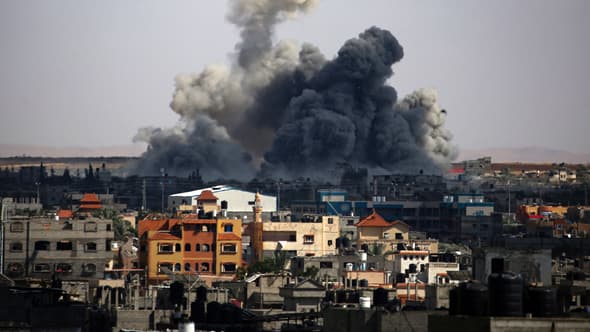 La ville de Rafah, dans le sud de la bande de Gaza, bombardée le 6 mai 2024