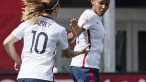 Camille Abily et Marie-Laure Delie
