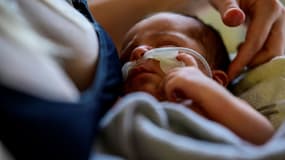 Un nourrisson atteint de bronchiolite. Photo d'illustration 