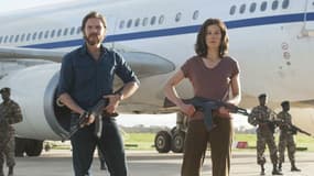 Daniel Brühl et Rosamund Pike dans "Otages à Entebbe"