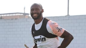 Eliaquim Mangala a signé chez les Verts