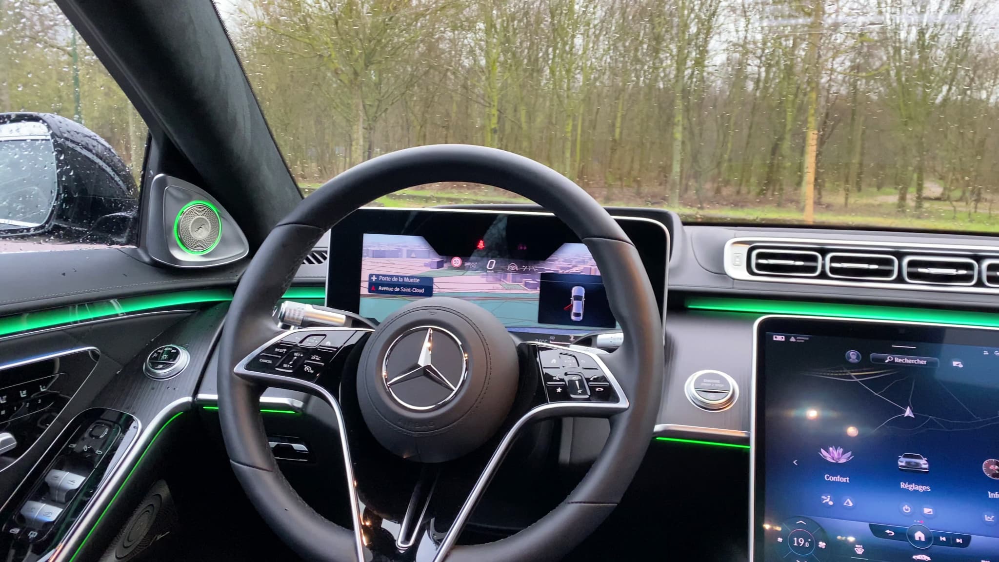 Essai - Mercedes Classe S: le luxe automobile et technologique