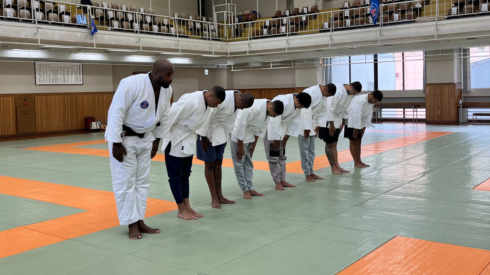 Les joueurs du PSG se sont initiés au judo avec Teddy Riner, ce jeudi 21 juillet 2022 à Tokyo