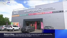 "Super Tout Nu": le premier supermarché sans emballage a ouvert près de Toulouse 
