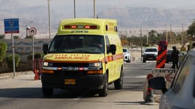 Une ambulance à Ein Tamar dans le sud d'Israël le 18 octobre 2024.