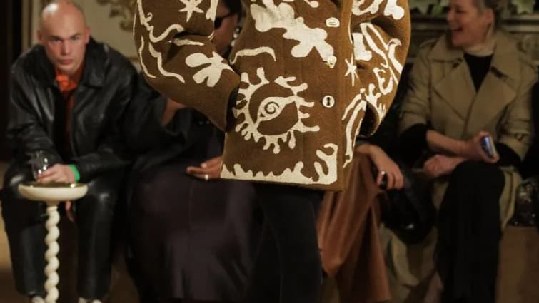 Schiaparelli, défilé du 2 mars 2023 à la Fashion Week de Paris Schiaparelli, défilé du 2 mars 2023 à la Fashion Week de Paris