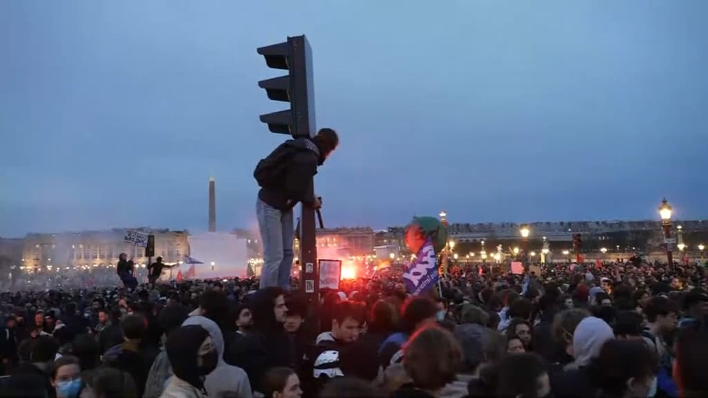 Une manifestation surprise à la Concorde ce jeudi 16 mars 2023.