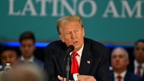 Donald Trump lors d'une table ronde avec des membres de la communauté latino, le 22 octobre 2024
