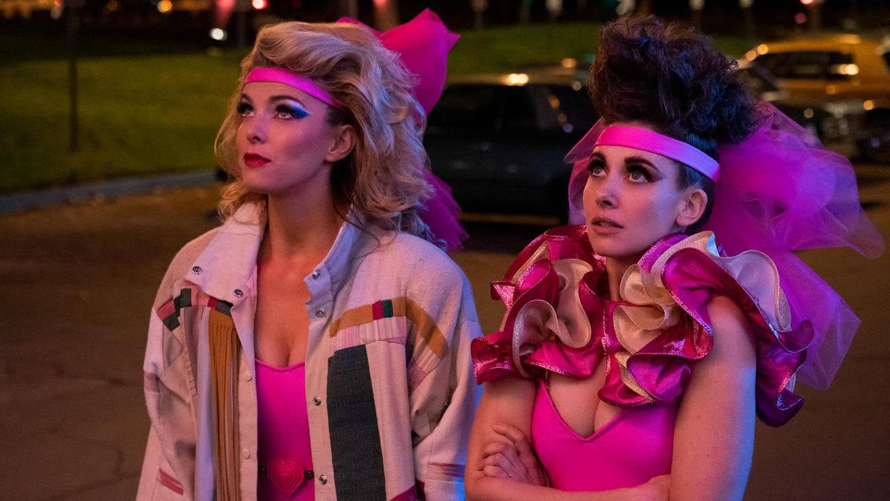 La série Glow. La série Glow.