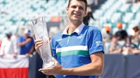 Le Polonais Hubert Hurkacz vainqueur surprise du Masters 1000 de  Miami, le 4 avril 2021