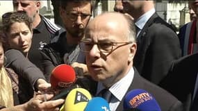 Tombes profanées à Castres: "Une garde à vue en cours" annonce Cazeneuve