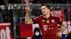 L'attaquant polonais du Bayern Robert Lewandowski buteur contre Benfica en Ligue des champions, le 2 novembre 2021 à Munich