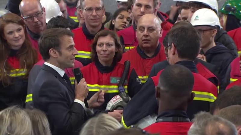 Emmanuel Macron à Dunkerque: "Il y a quelques années, je disais qu'il suffisait de traverser la rue, là il faut faire un mètre"