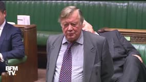 Ce député britannique s’endort en plein Parlement