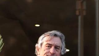 Si le Festival de Cannes voulait un président du jury très discret, il ne pouvait faire un meilleur choix que Robert De Niro, dont le statut de star mondiale n'a d'égal que l'effacement médiatique. /Photo prise le 10 mai 2011/REUTERS/Vincent Kessler