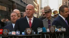 Explosion à New York: la police décrit "un homme de 27 ans revêtu d'un dispositif artisanal" 
