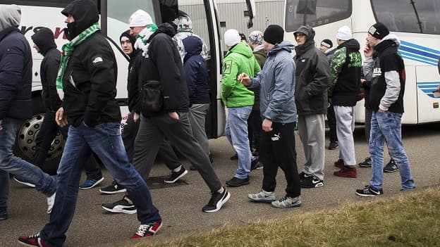Des ultras du Legia Varsovie auraient agressé leurs propres supporters
