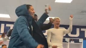 Les joueurs de l'OM fêtent leur victoire face à Lyon dans le vestiaire le 2 février 2024