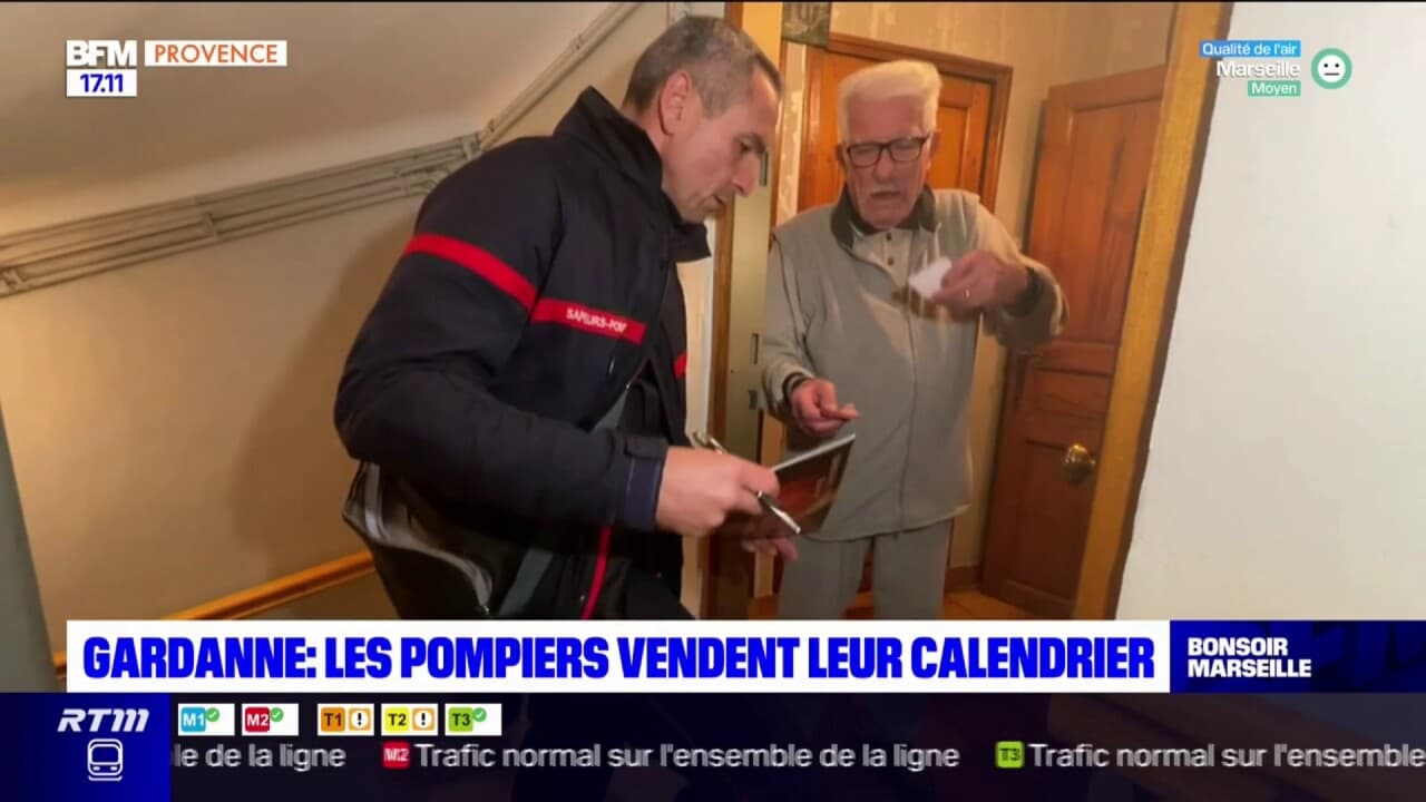 Les sapeurs-pompiers débutent leur campagne de vente de calendriers sur  Courbevoie Mairie de Courbevoie