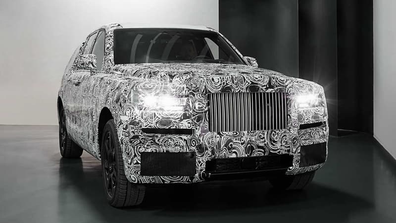 Le premier SUV de la marque de luxe anglaise est attendu pour 2018, voici le premier cliché réaliste du modèle.