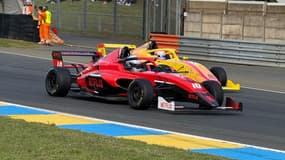 Les voitures du GP Explorer 3 dans le tour de formation, 5 octobre 2025